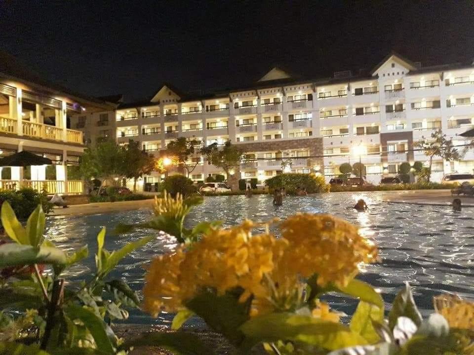 Ri'S One Oasis W Free Pool Back Of Sm City Mall Davao City Екстериор снимка
